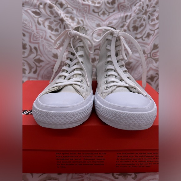 High top Converse Chuck 2 White Canvas w/ Lunarlon Sz 9 - Picture 3 of 16
